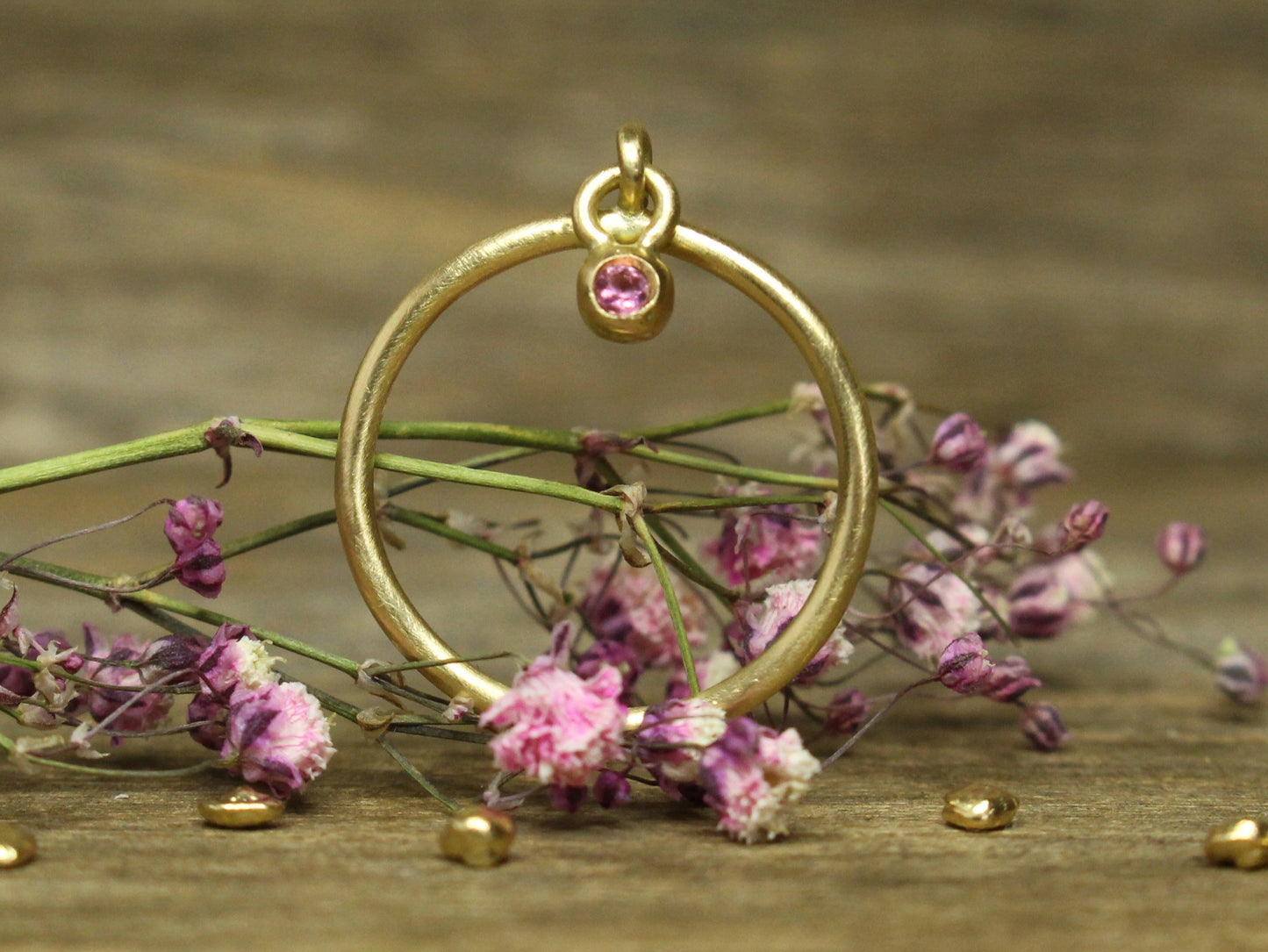 Bonbon Ring in Solid Gold with Fair Trade Gem