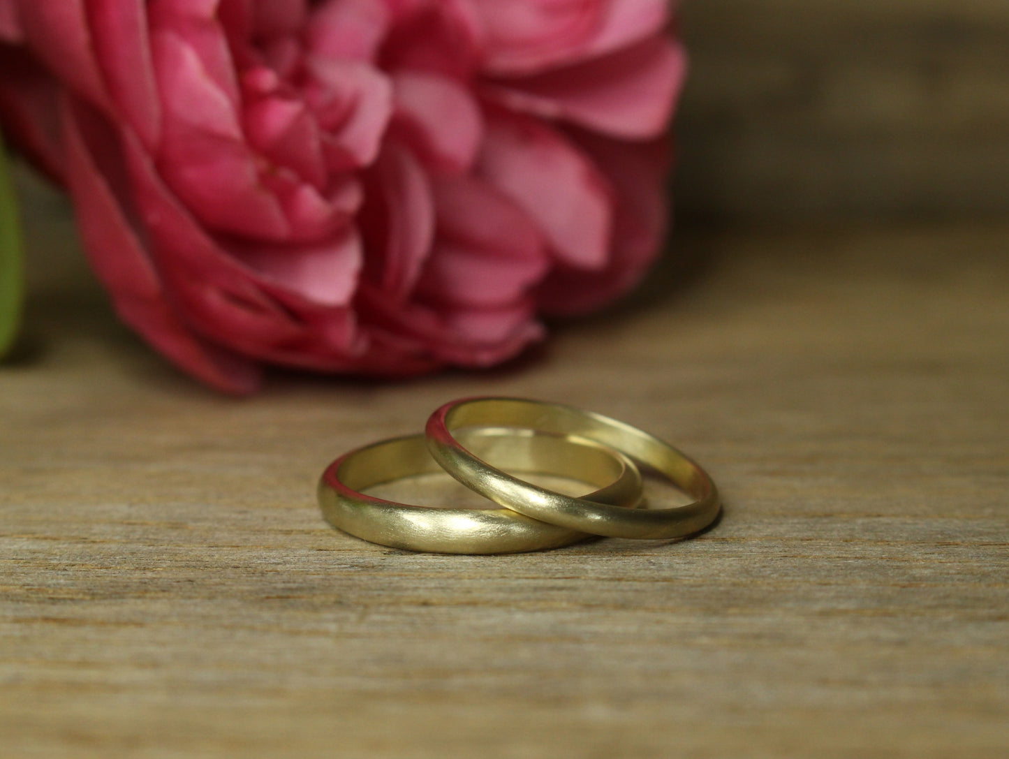 Rounded Band Set of Two in Solid Gold