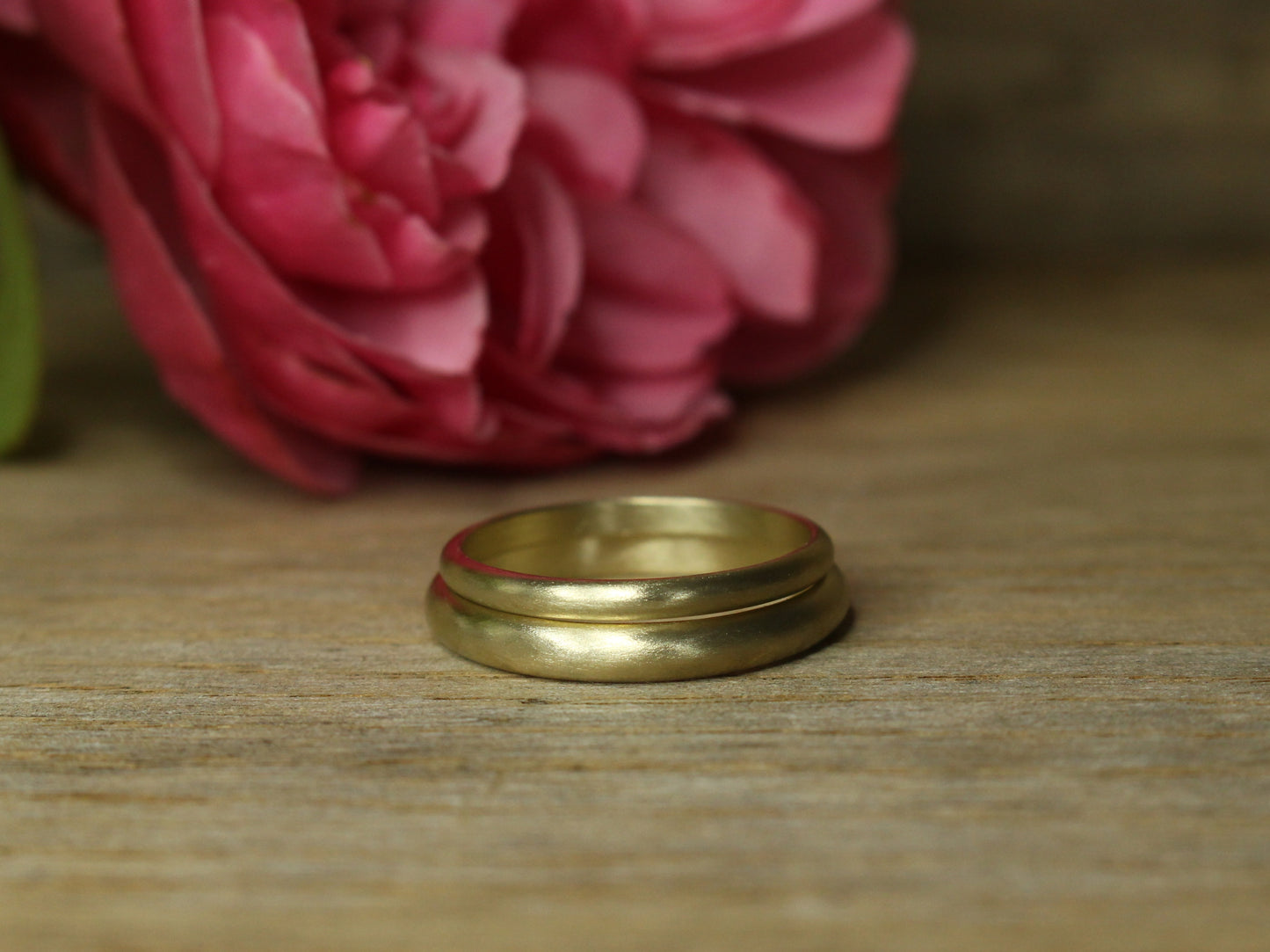 Rounded Band Set of Two in Solid Gold