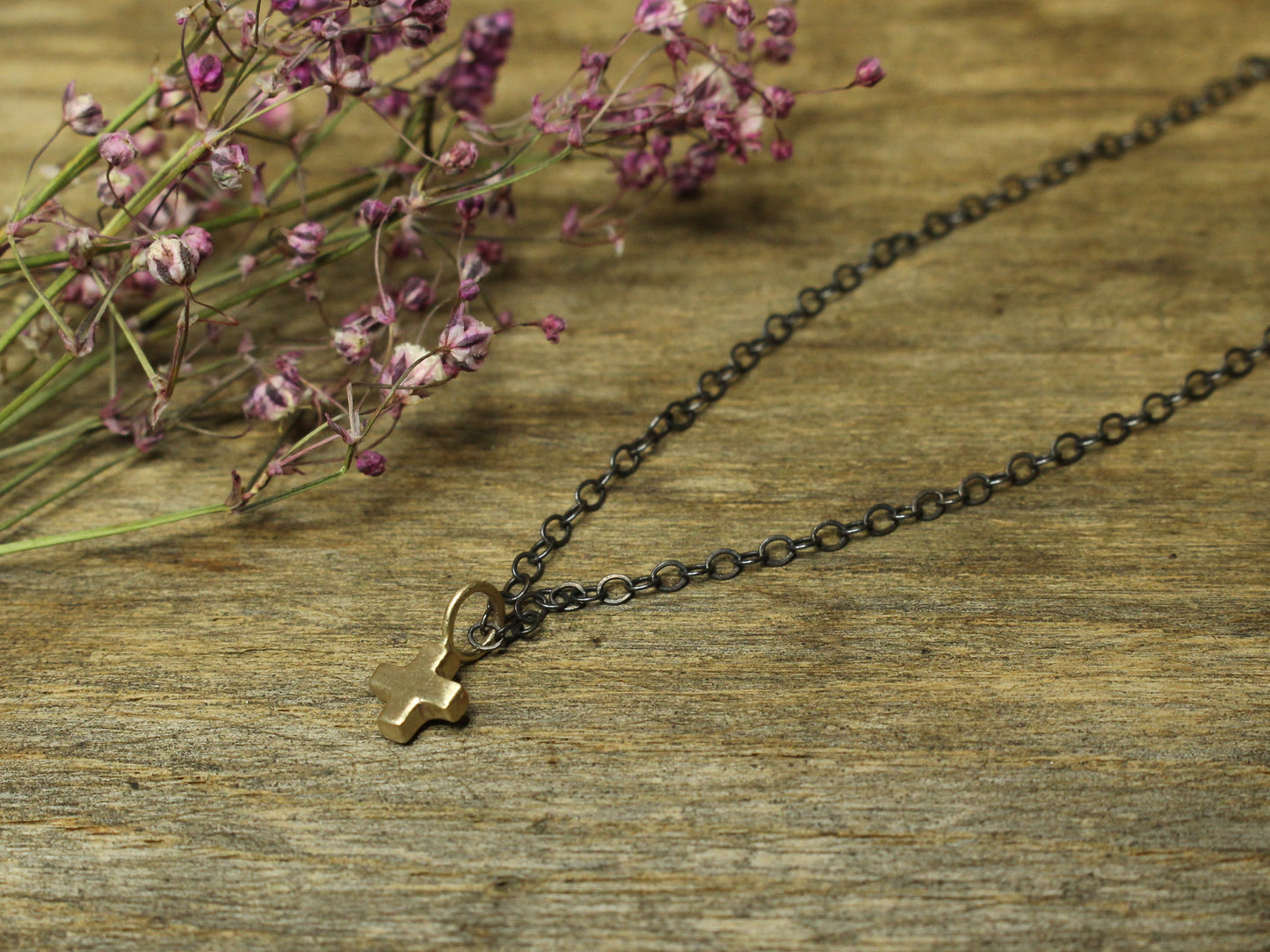 Shining Light Necklace in Solid Gold and Silver