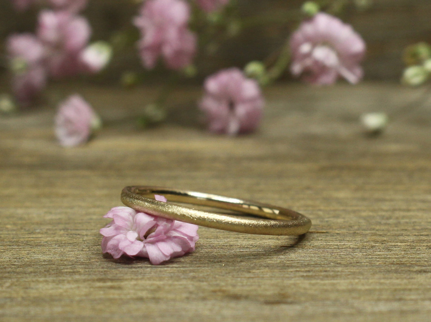Frosted Round Band in 9ct or 14ct or 18ct Gold