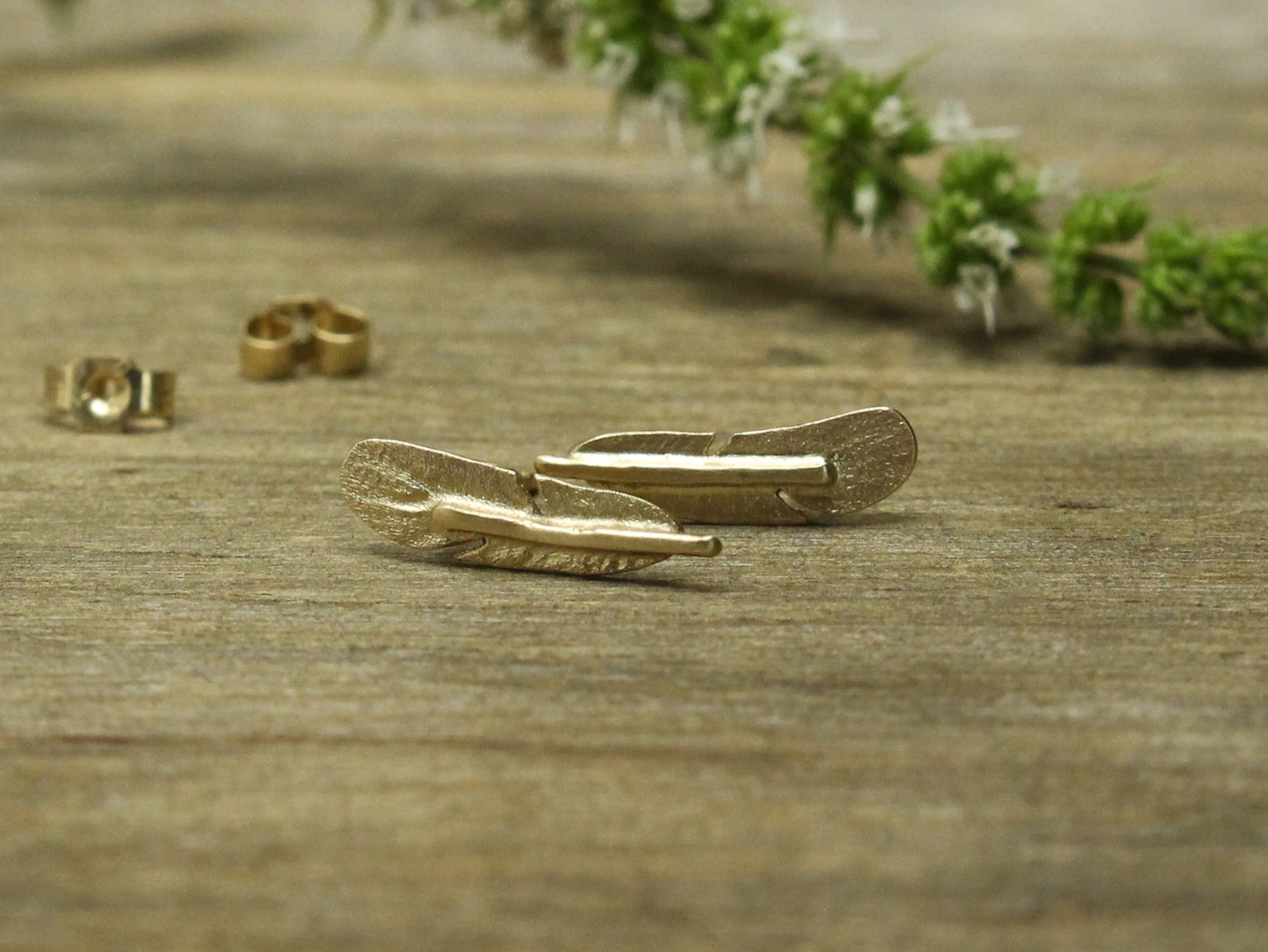 Feather Stud Earrings in 9ct Yellow Gold