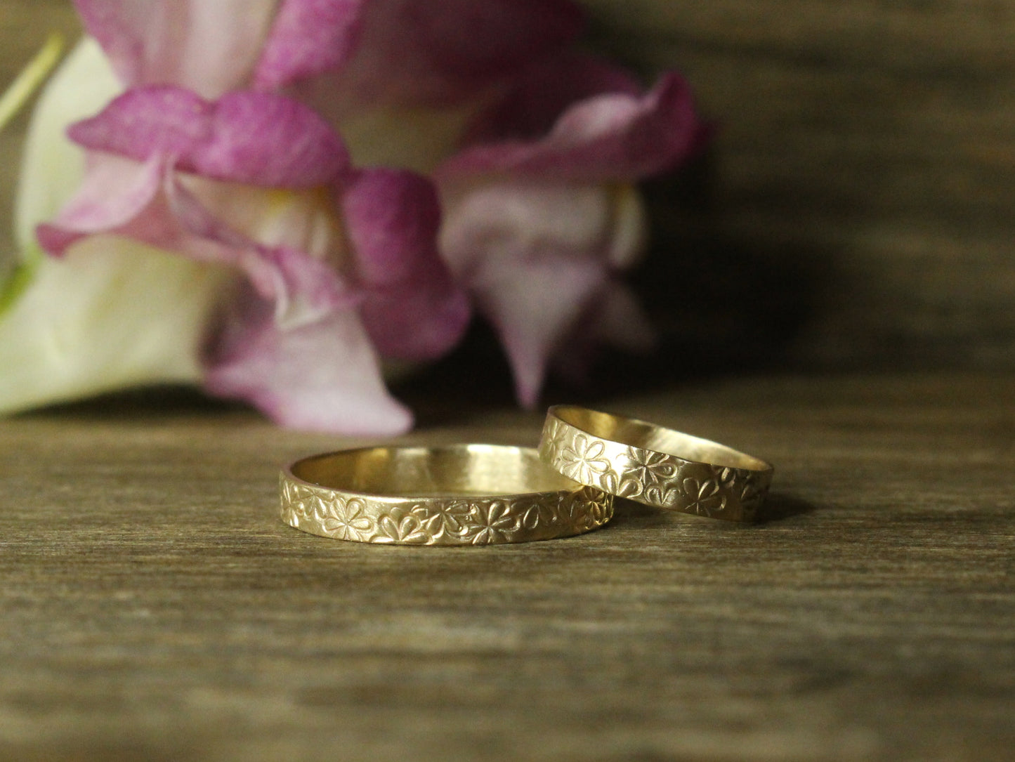 Daisy Band in 9ct or 14ct or 18ct Solid Gold