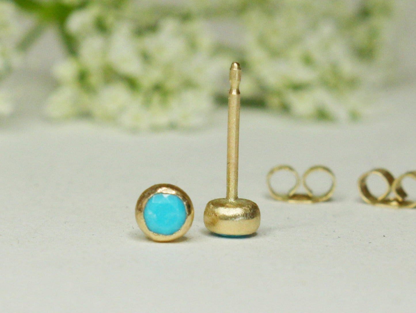 Turquoise Stud Earrings in 9ct Gold