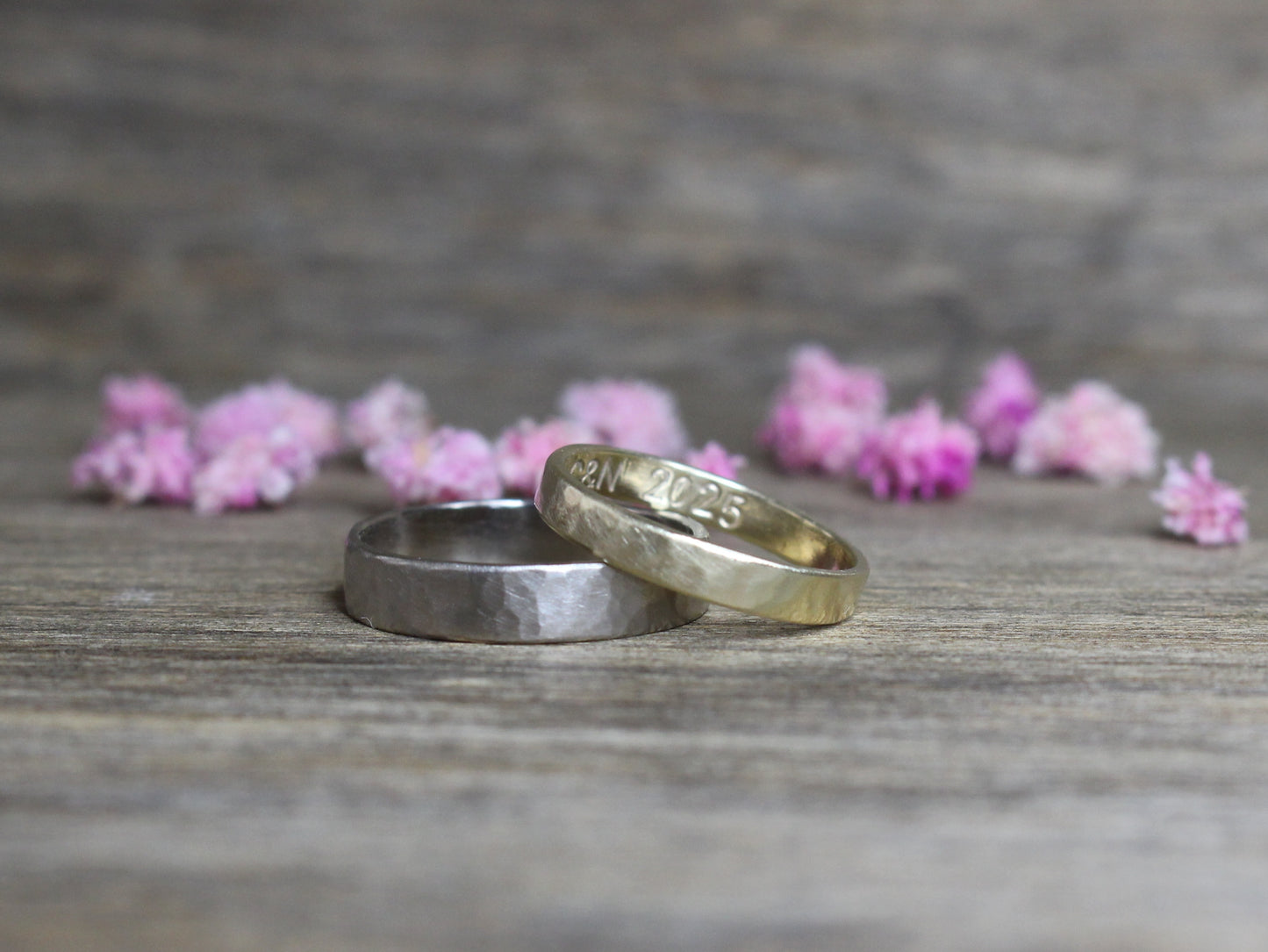 Hammered Flat Band in Solid White Gold