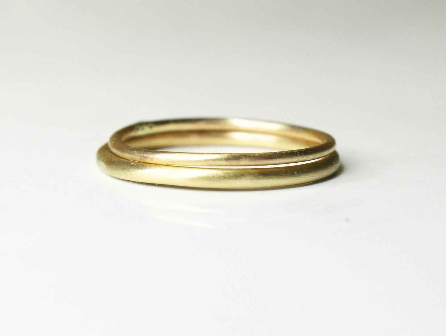 Round Wedding Band Set of Two in Solid Gold