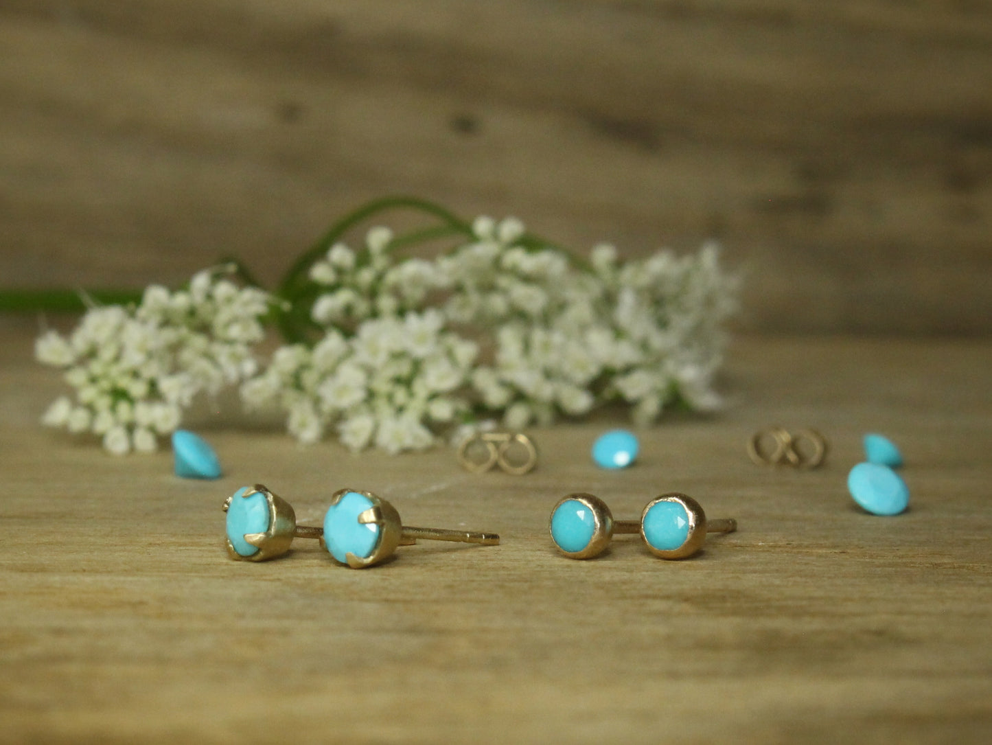 Turquoise Stud Earrings in 9ct Gold