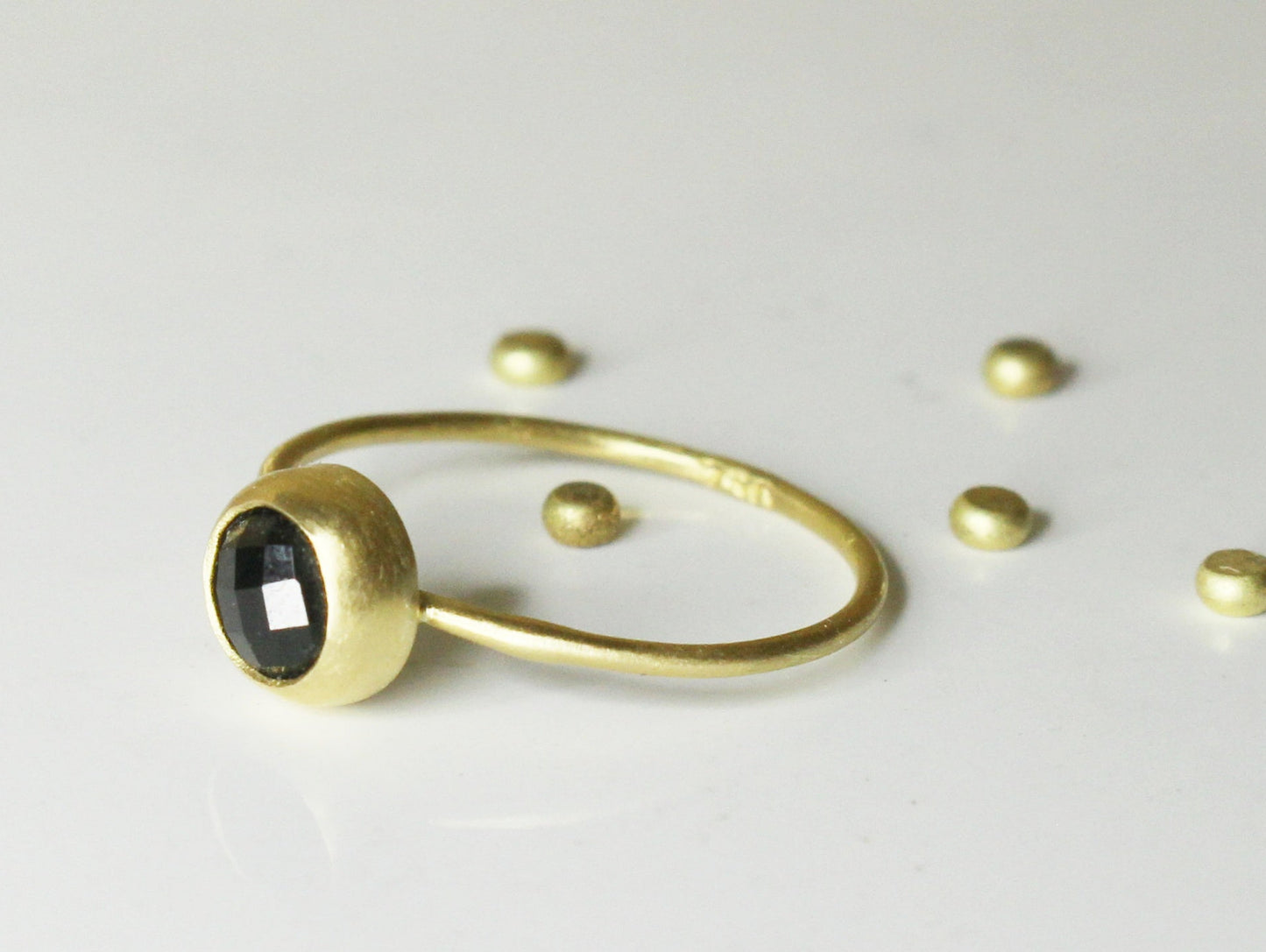 Rosae Ring with Fair Trade Black Spinel in 18ct Gold