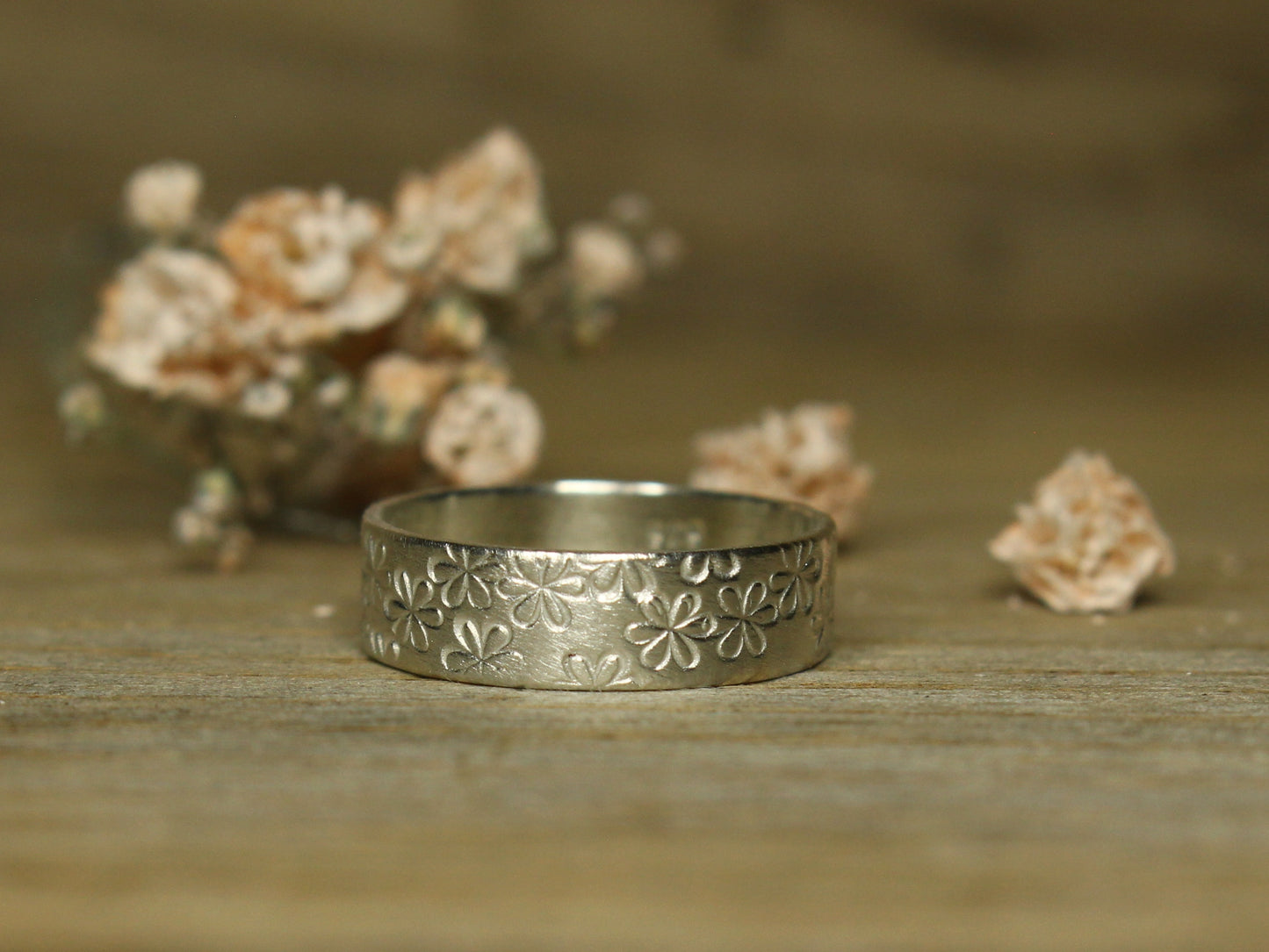 Daisy Band in Recycled Sterling Silver