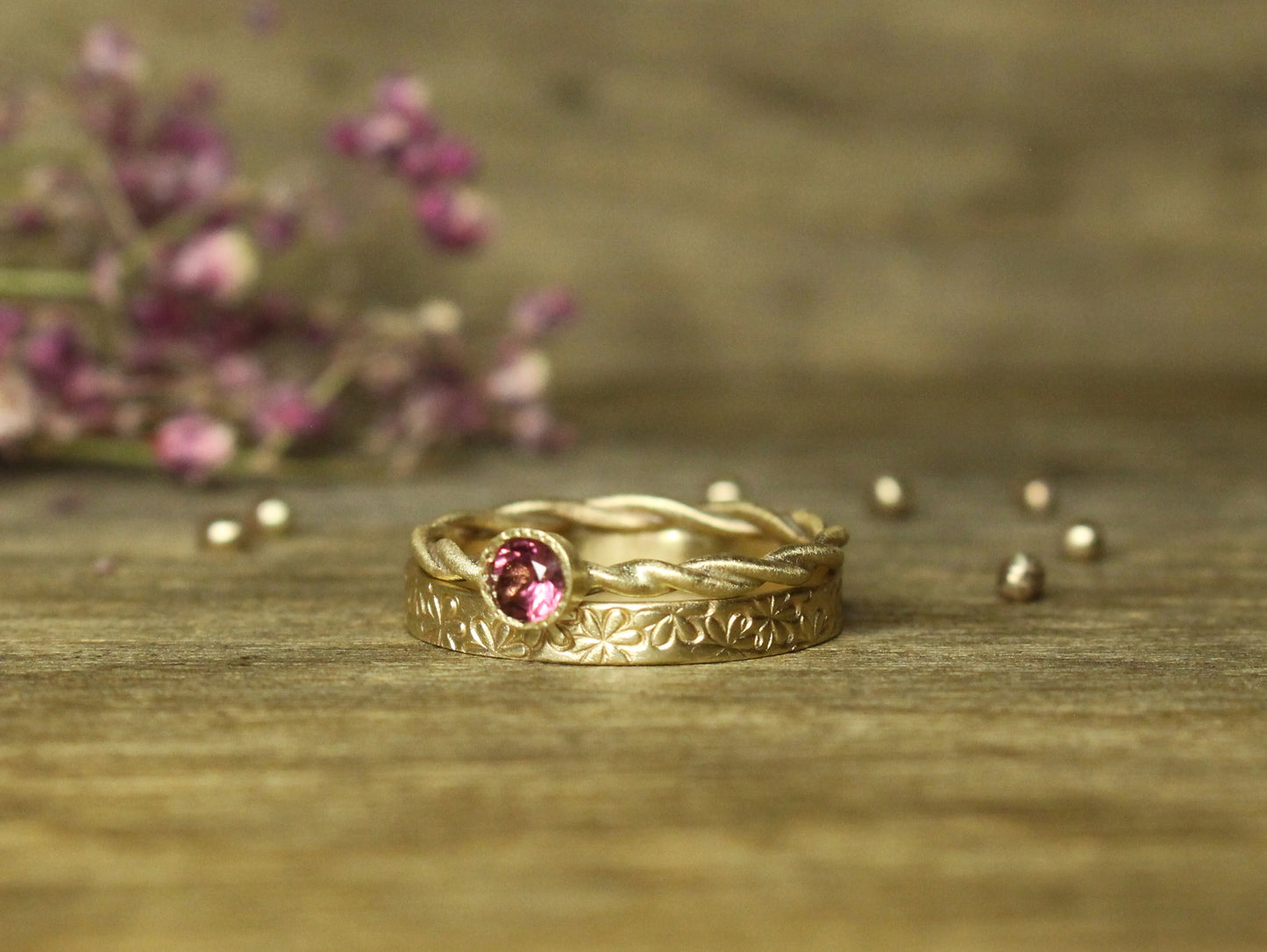 Daisy Band in 9ct or 14ct or 18ct Solid Gold