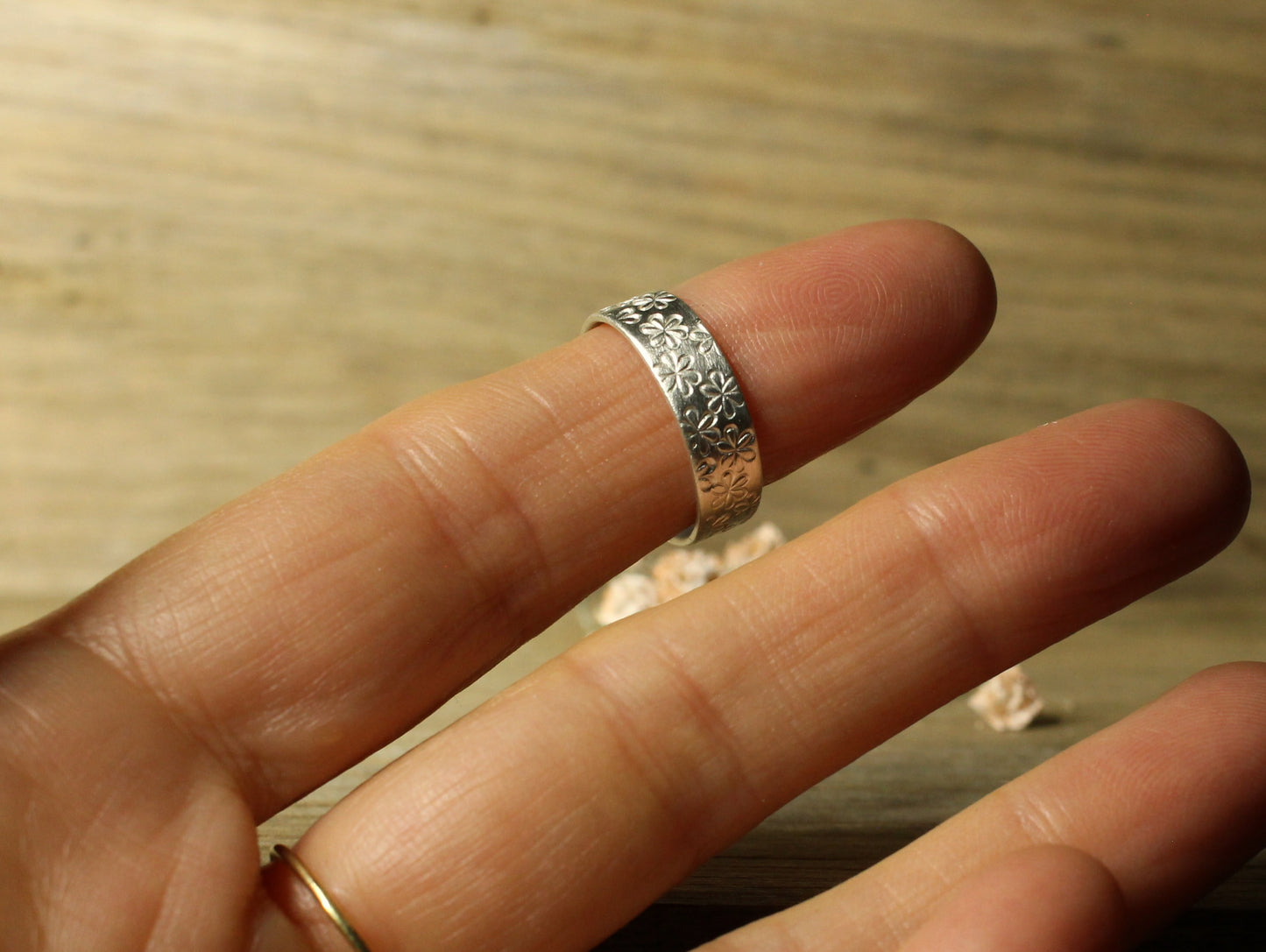 Daisy Band in Recycled Sterling Silver
