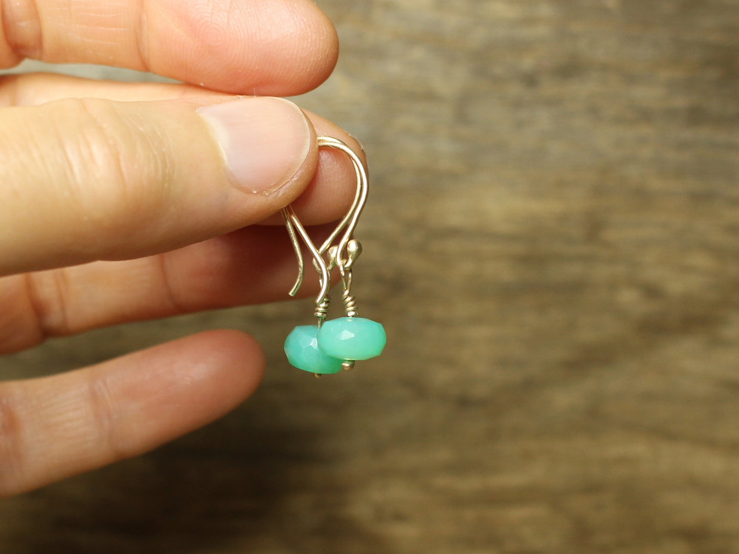 Dangly Earrings in 9ct Gold with Chrysoprase Beads