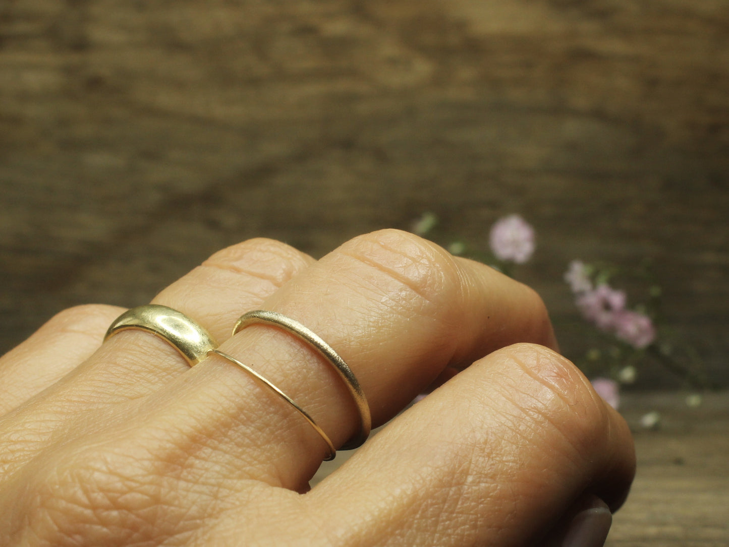 Frosted Round Band in 9ct or 14ct or 18ct Gold