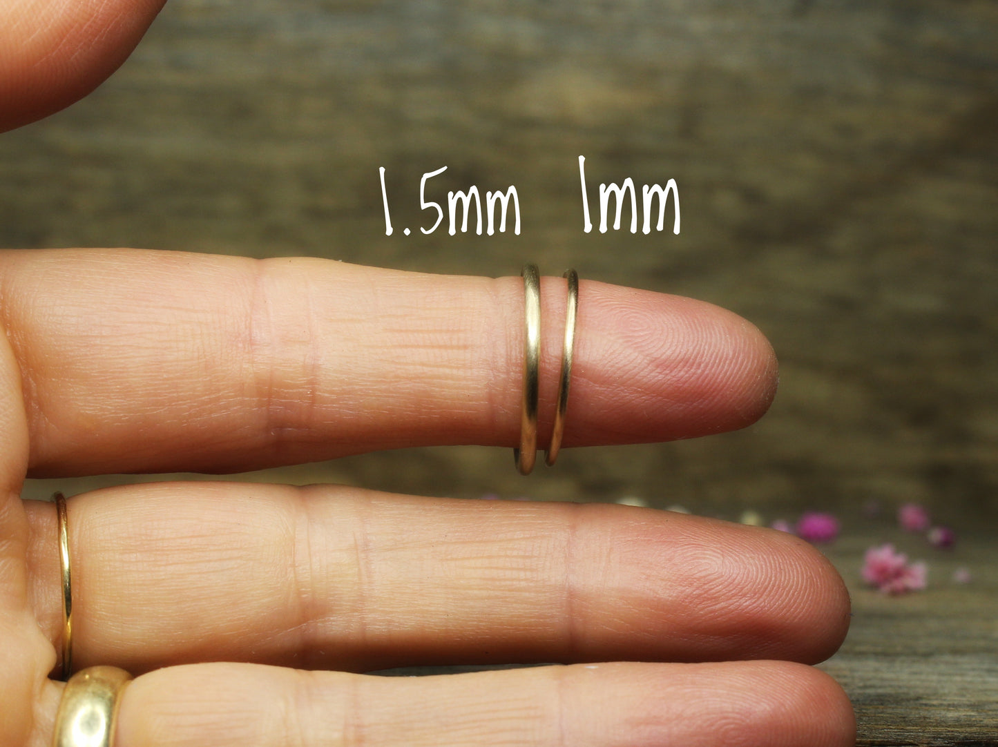 Sweetheart Ring in Solid Gold with Ethical Diamond