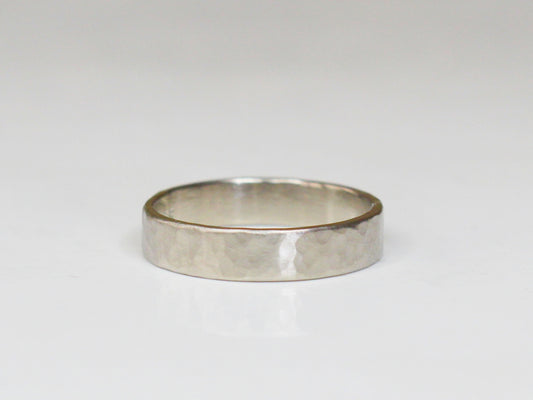 Hammered Flat Band in Solid White Gold