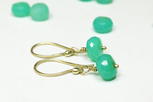 Dangly Little Earrings in 9ct Gold with Chrysoprase Beads