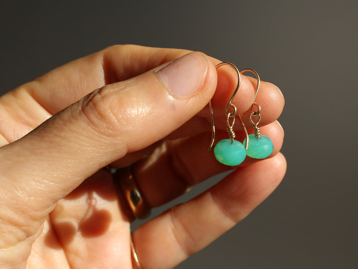 Dangly Earrings in 9ct Gold with Chrysoprase Beads