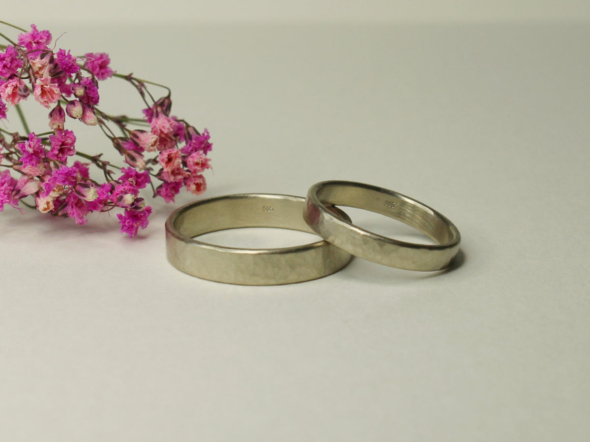 Hammered Flat Band in Solid White Gold