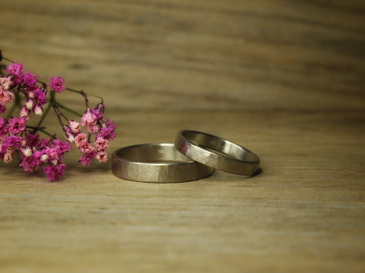 Hammered Flat Band in Solid White Gold